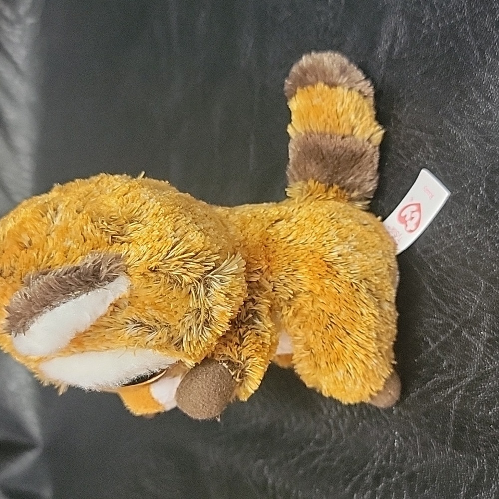 TY 2018 Rusty the Racoon TY - Picture 7 of 7
